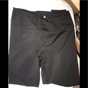 90 degree cross over leggings